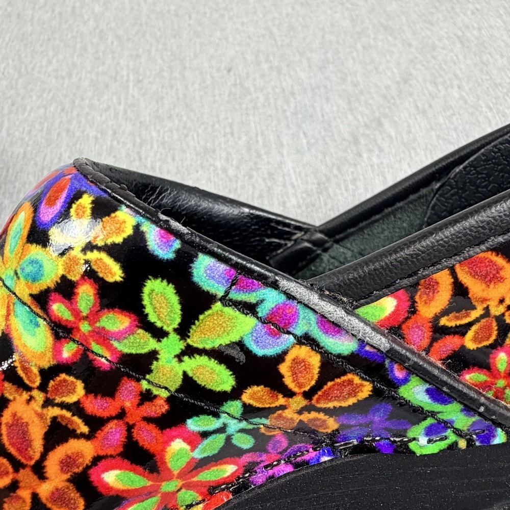 Dansko Professional Shoes Womens Size 39 Floral Patent Leather Clogs Comfort - Picture 12 of 15
